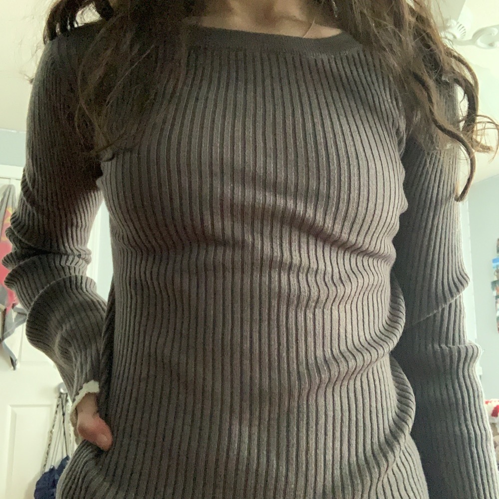 gray sweater